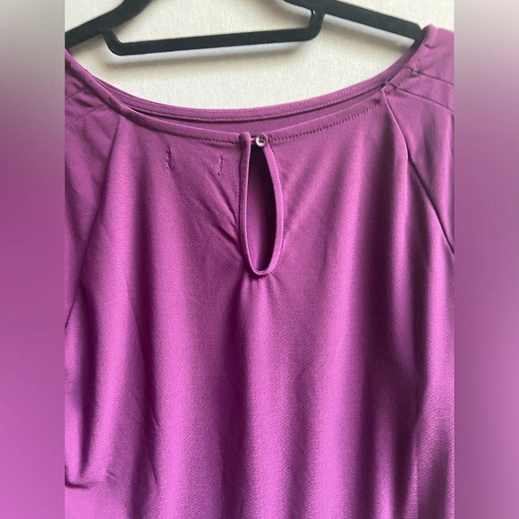 NWT Halogen Nordstrom 3/4 sleeve scoop neck purple blouse Sz 1 (20.5” Ptp- M/L) - Picture 3 of 8